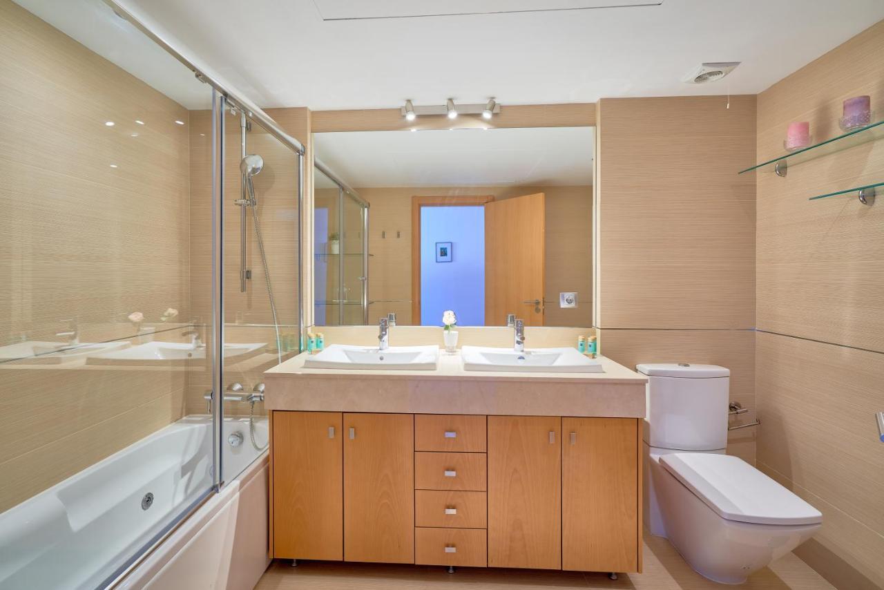Neptuno Malaga Apartamento De Lujo Rincón de la Victoria Exteriör bild