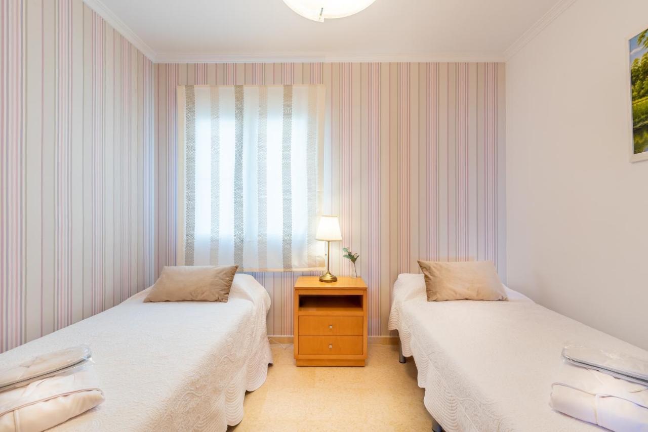 Neptuno Malaga Apartamento De Lujo Rincón de la Victoria Exteriör bild