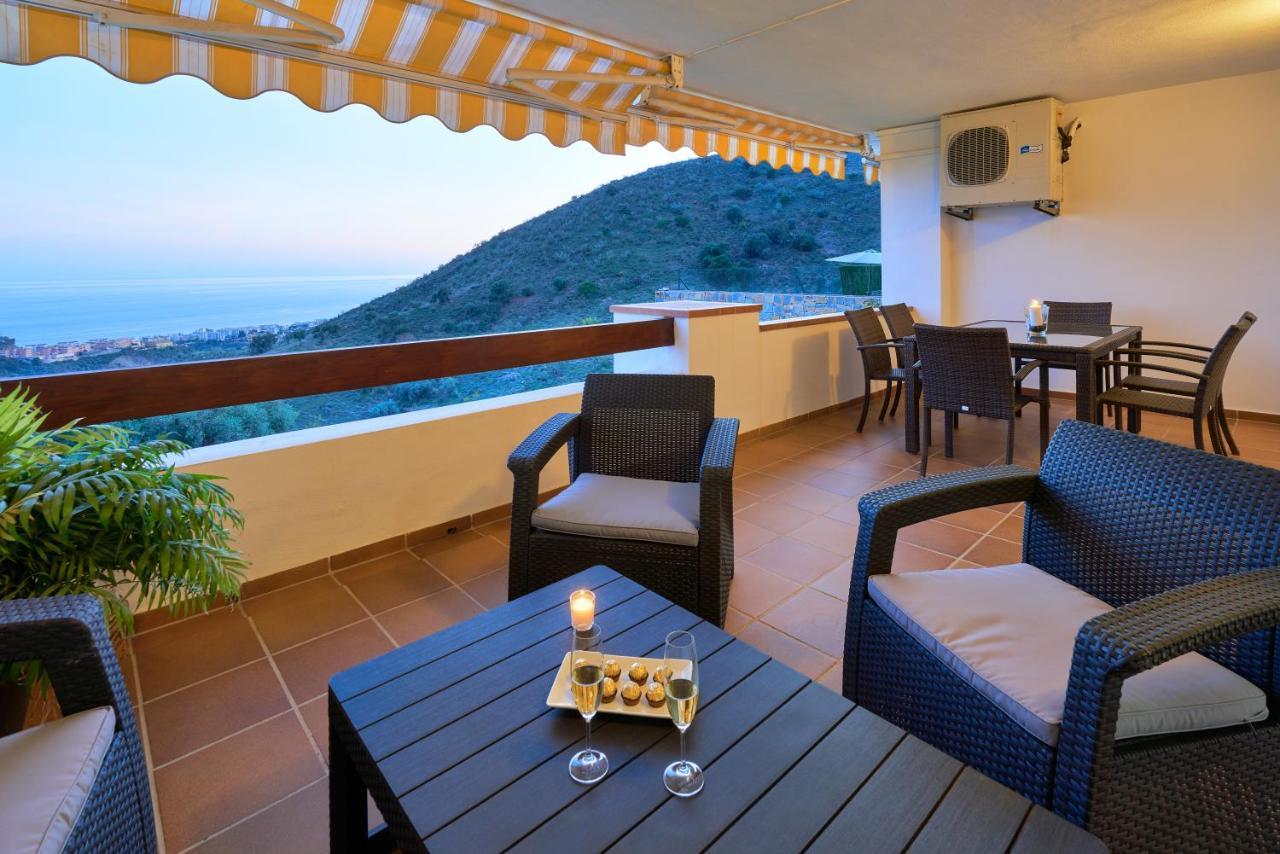 Neptuno Malaga Apartamento De Lujo Rincón de la Victoria Exteriör bild