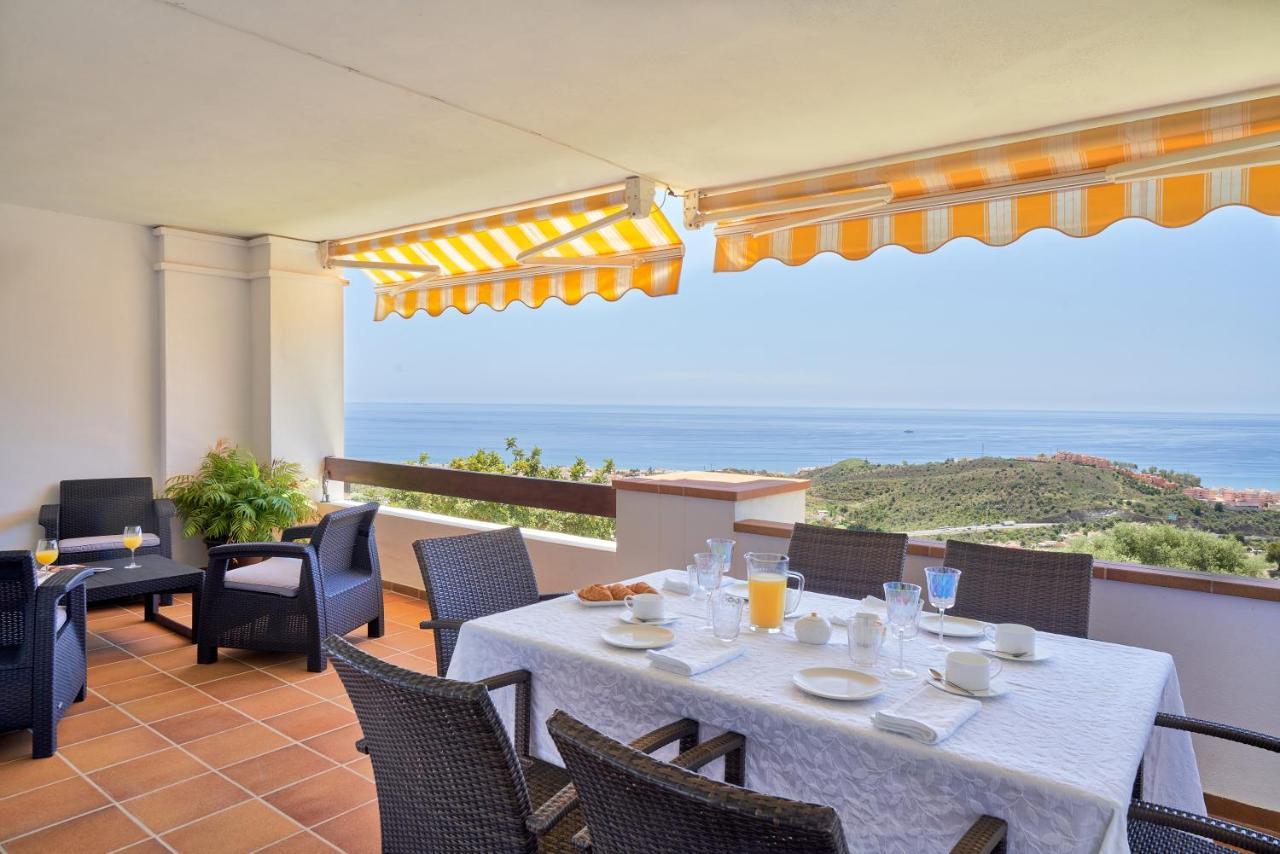 Neptuno Malaga Apartamento De Lujo Rincón de la Victoria Exteriör bild