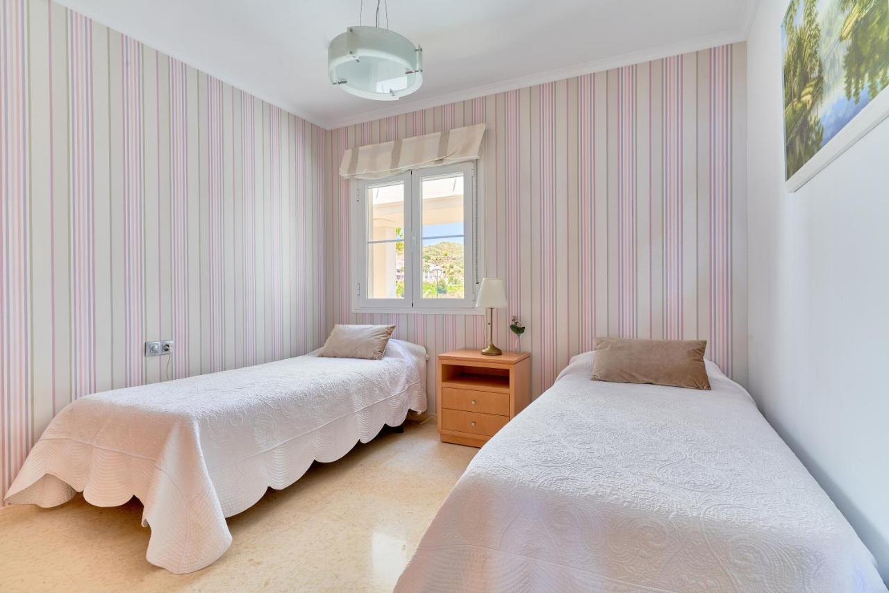 Neptuno Malaga Apartamento De Lujo Rincón de la Victoria Exteriör bild
