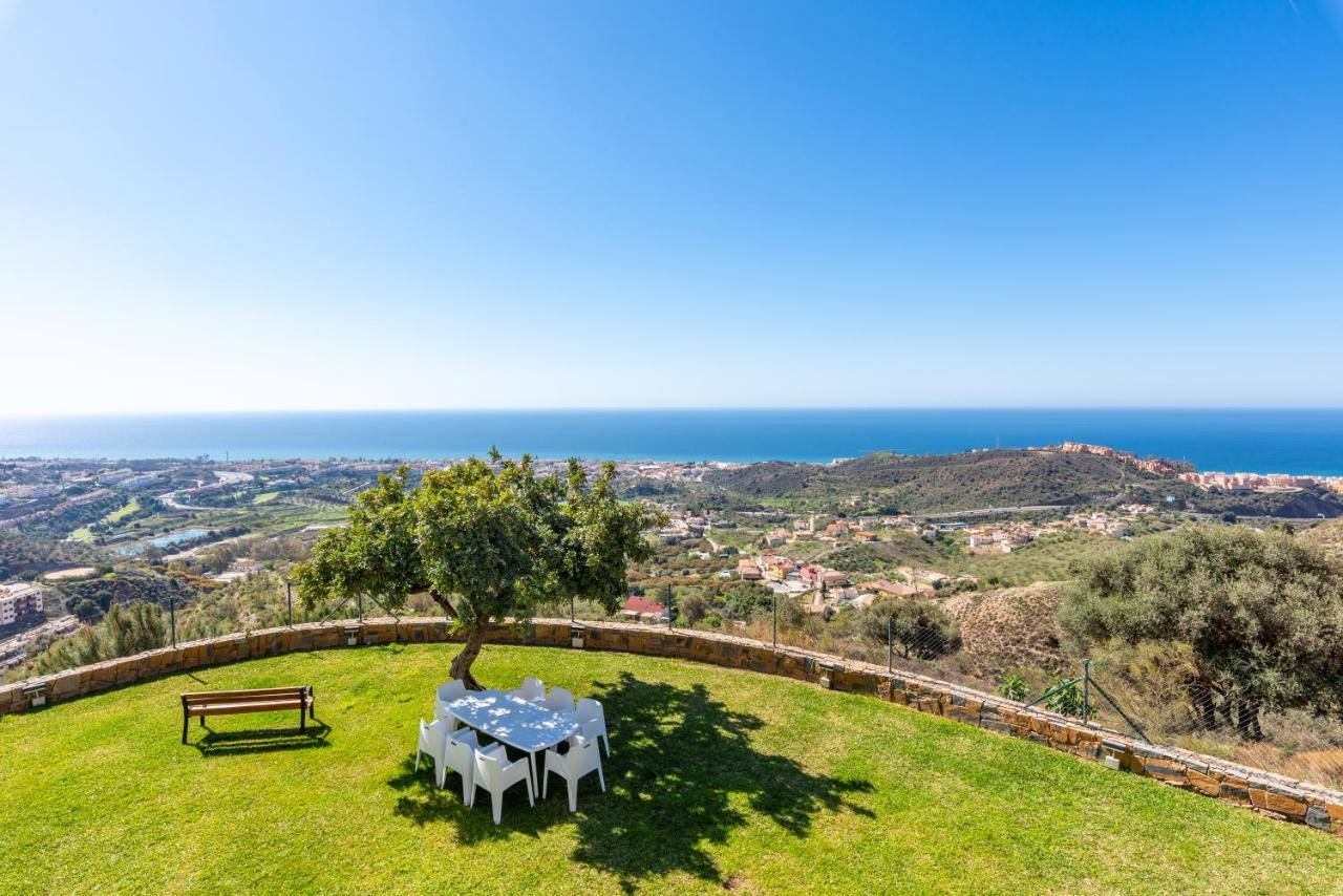 Neptuno Malaga Apartamento De Lujo Rincón de la Victoria Exteriör bild